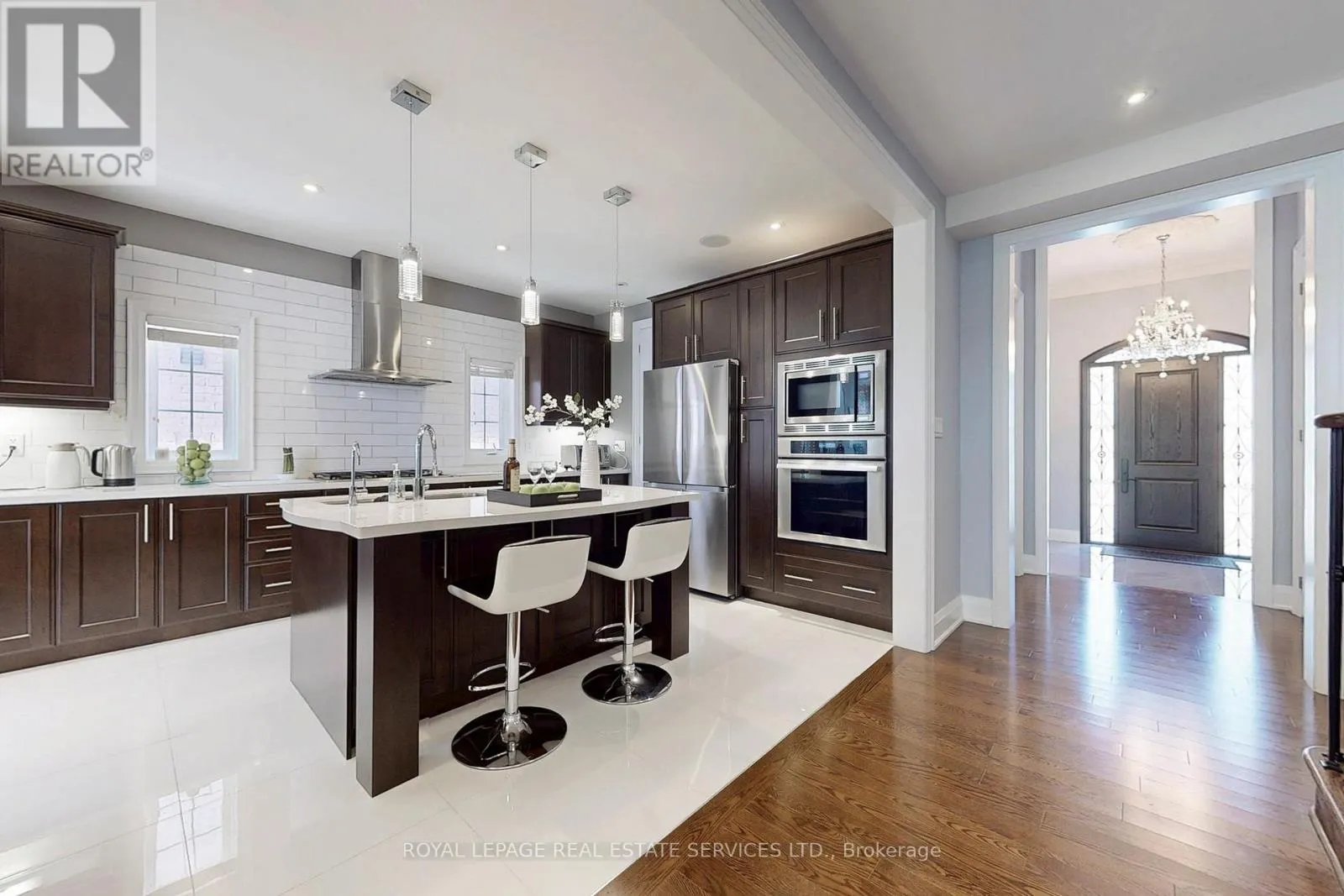 149 COASTLINE DRIVE