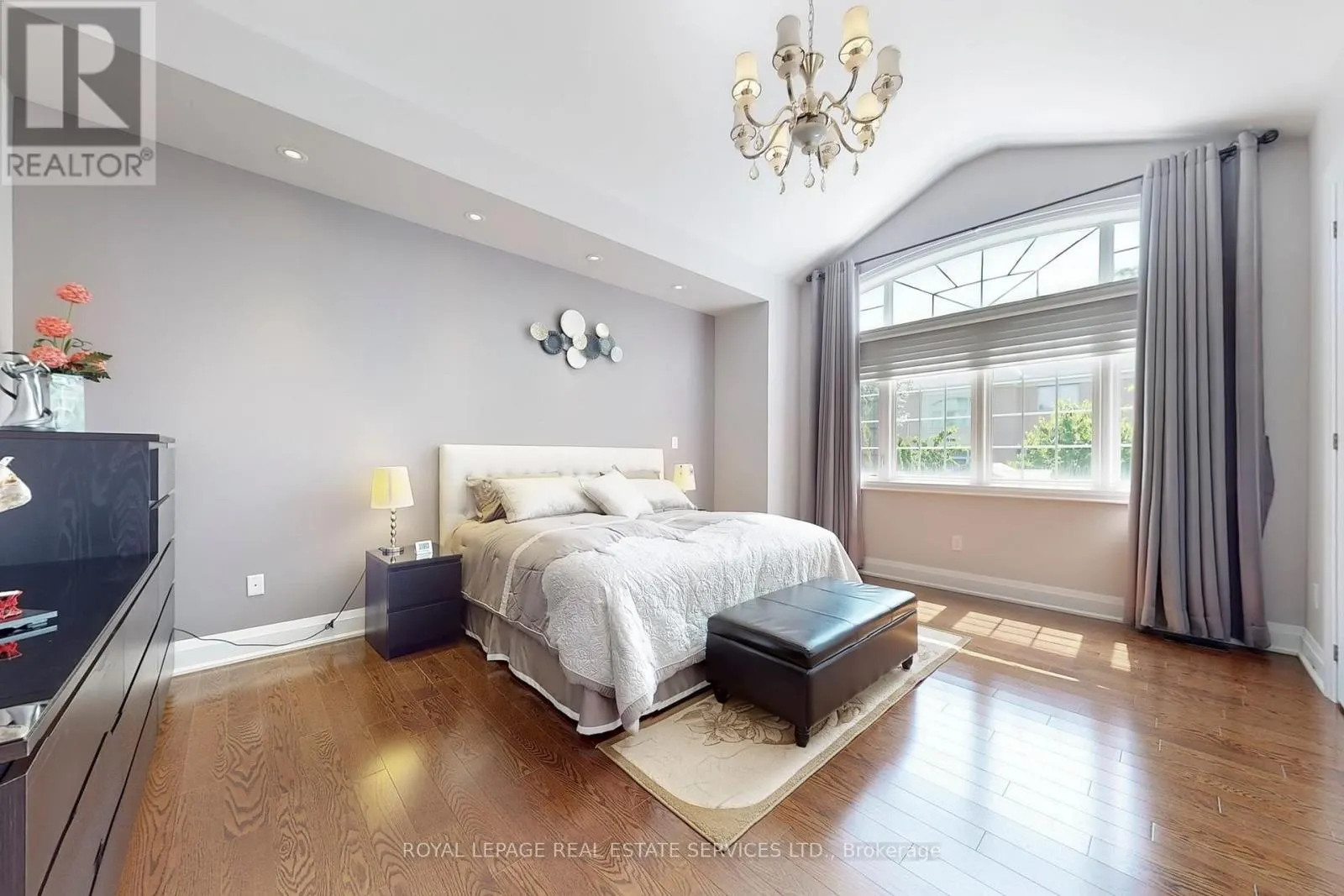 149 COASTLINE DRIVE