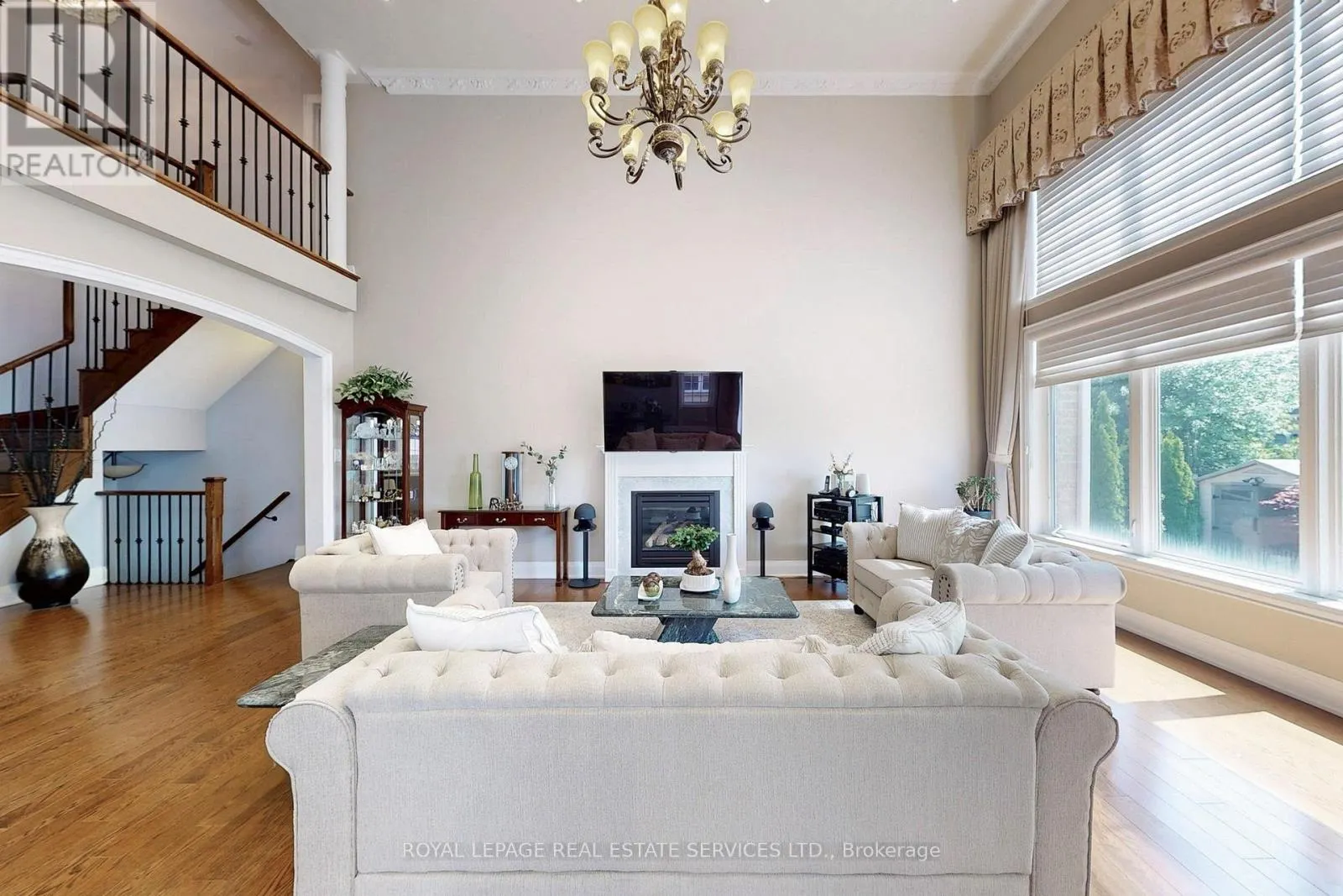 149 COASTLINE DRIVE