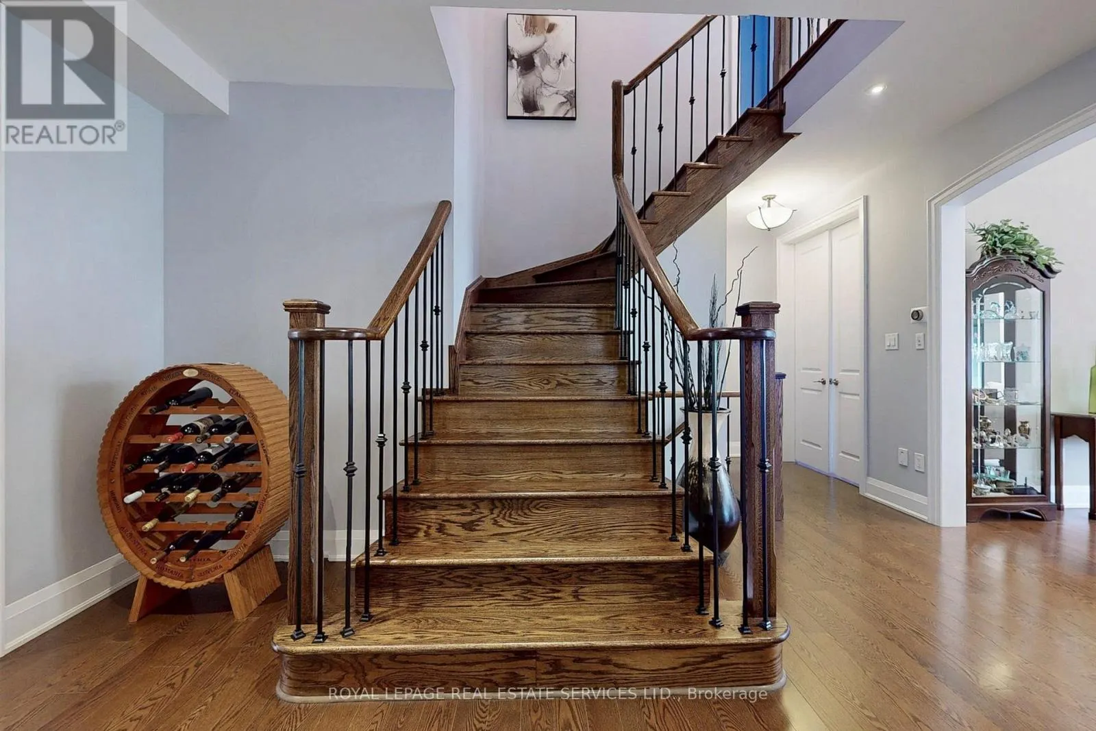 149 COASTLINE DRIVE