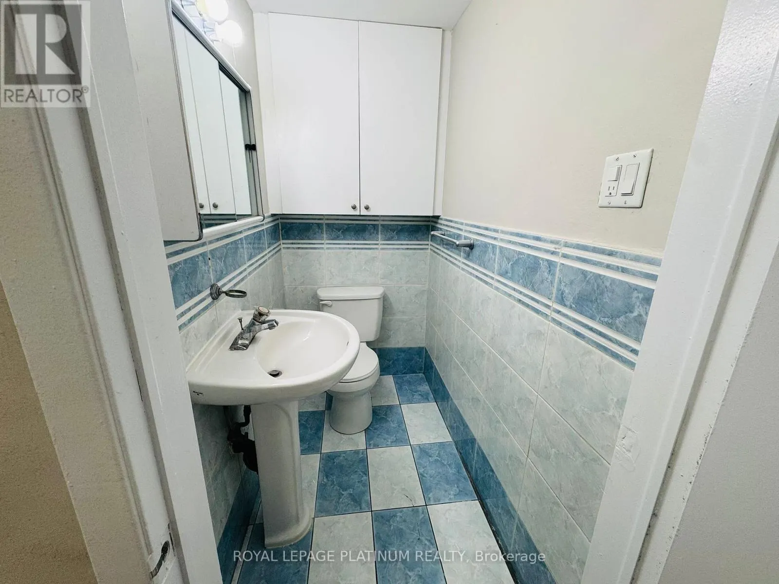 7073 MAGIC COURT