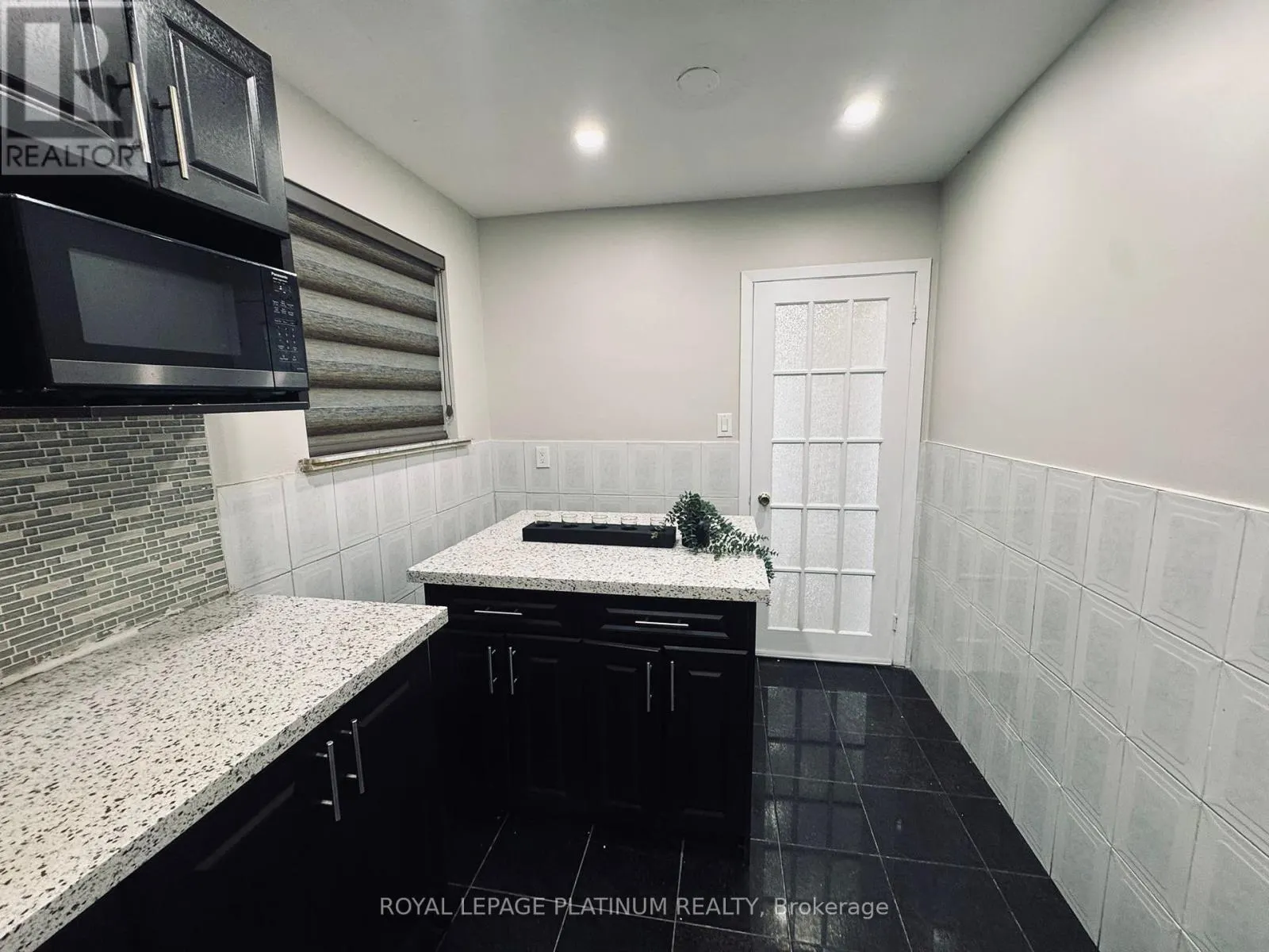 7073 MAGIC COURT