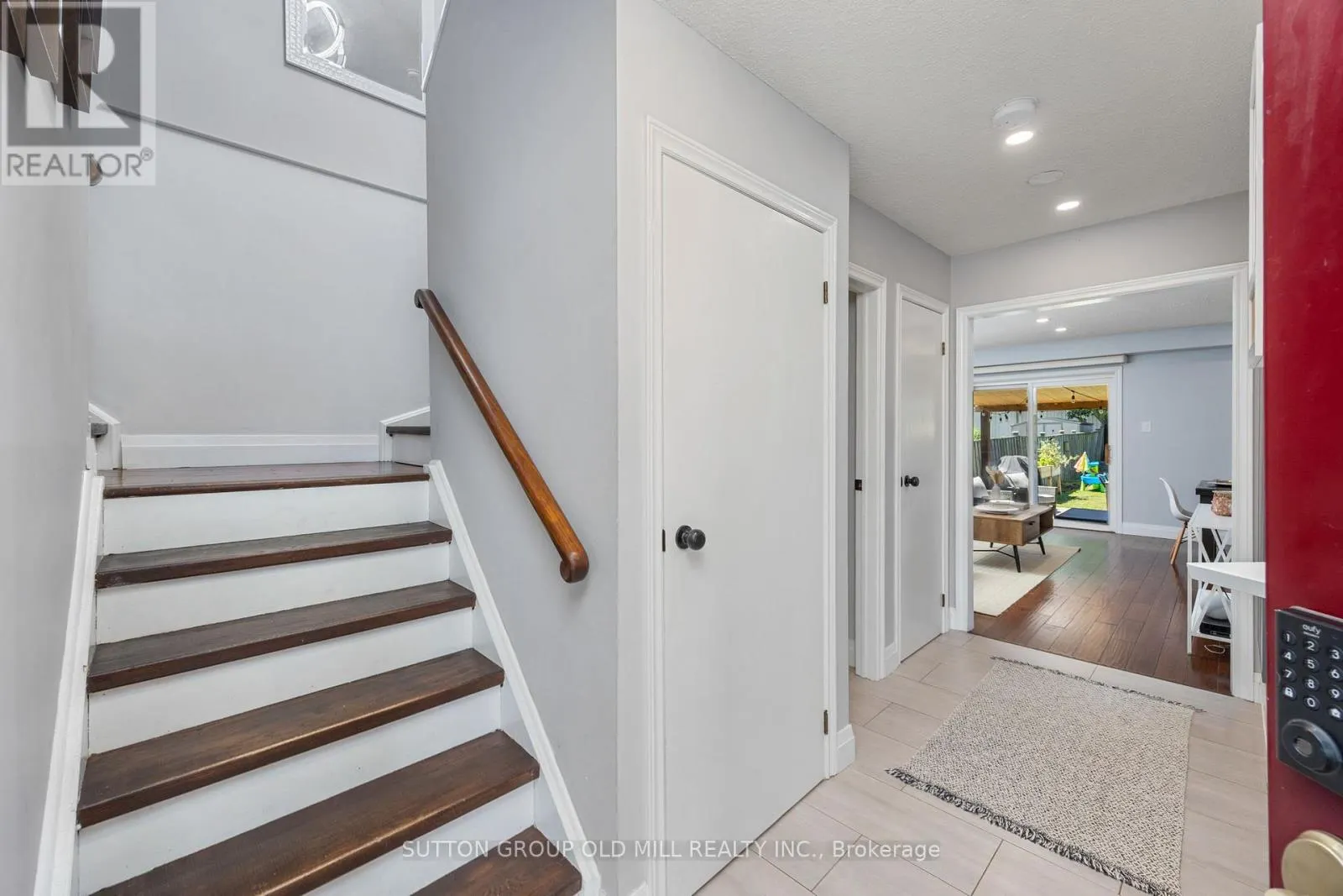 4336 LEE DRIVE