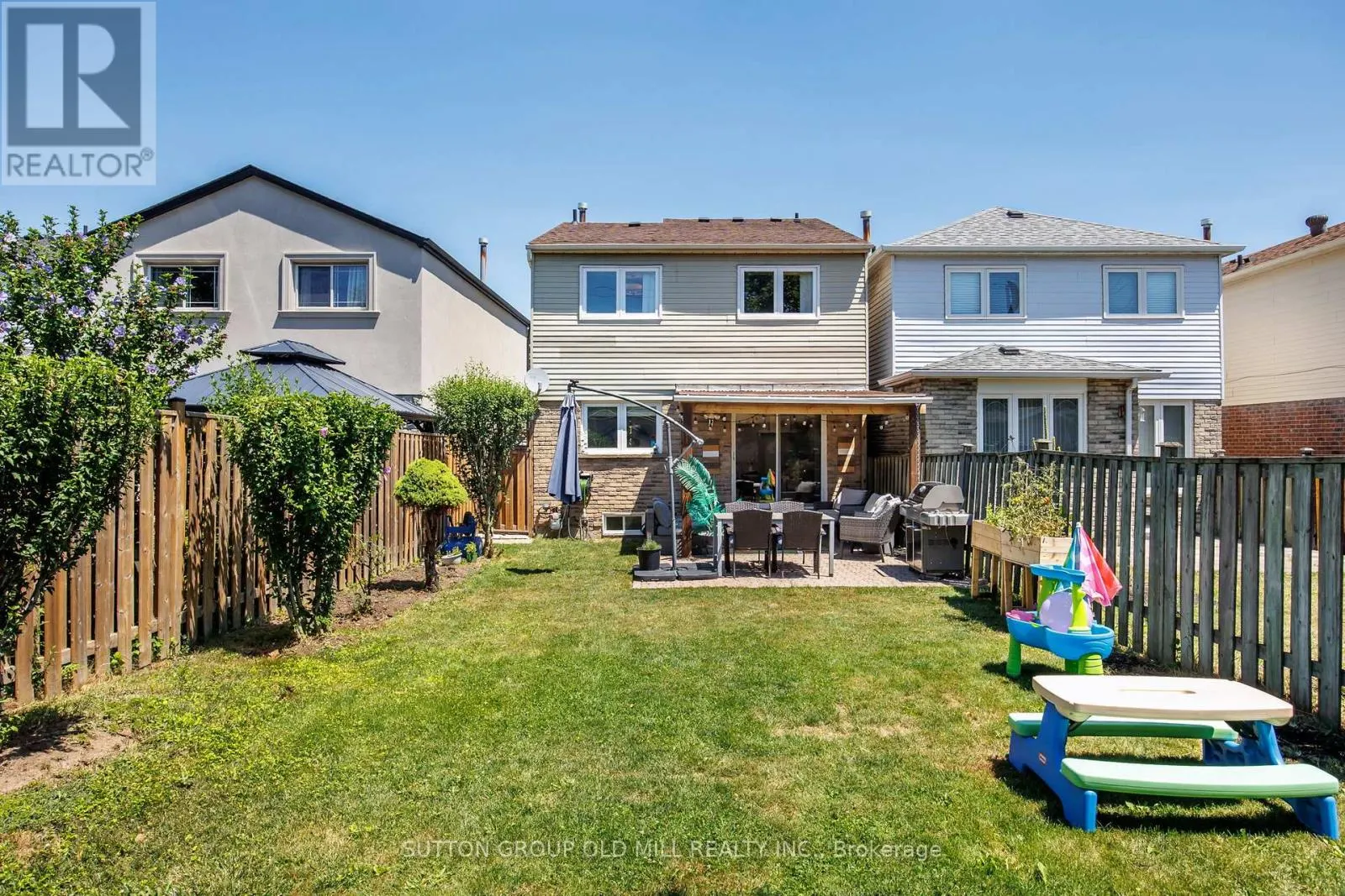 4336 LEE DRIVE