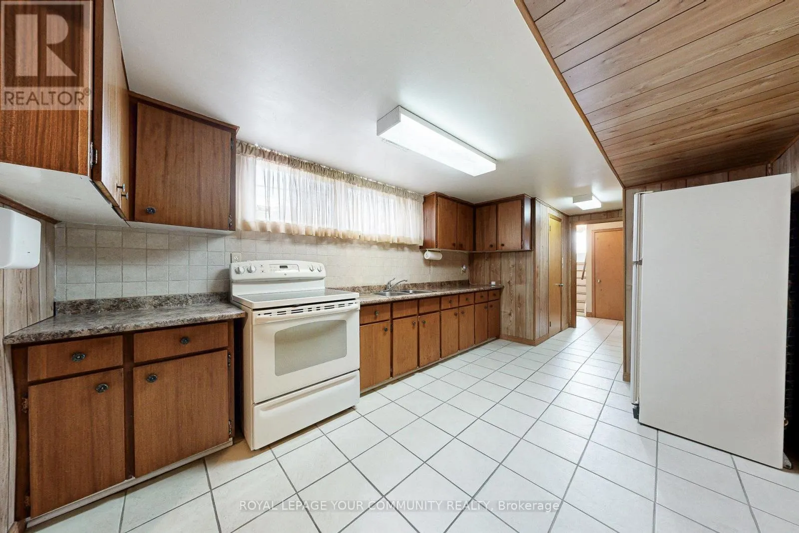 2 MARYPORT AVENUE