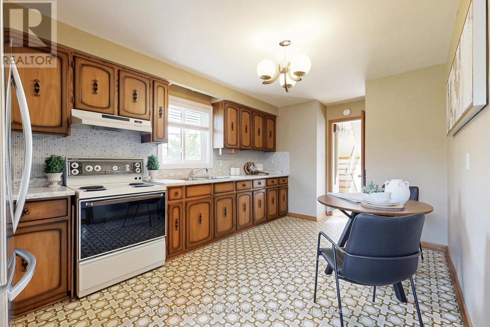 2 MARYPORT AVENUE