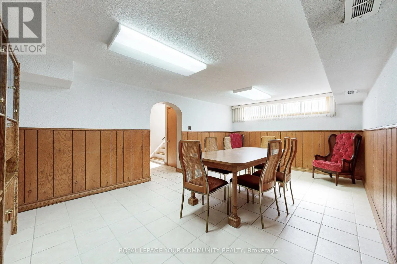 2 MARYPORT AVENUE