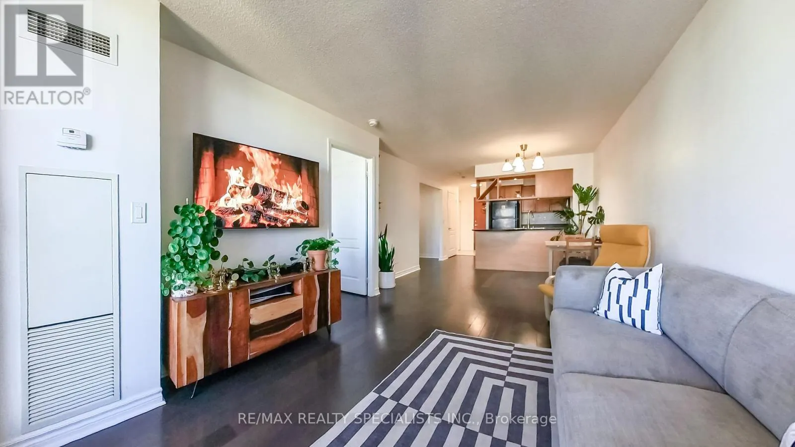 2510 - 4090 LIVING ARTS DRIVE