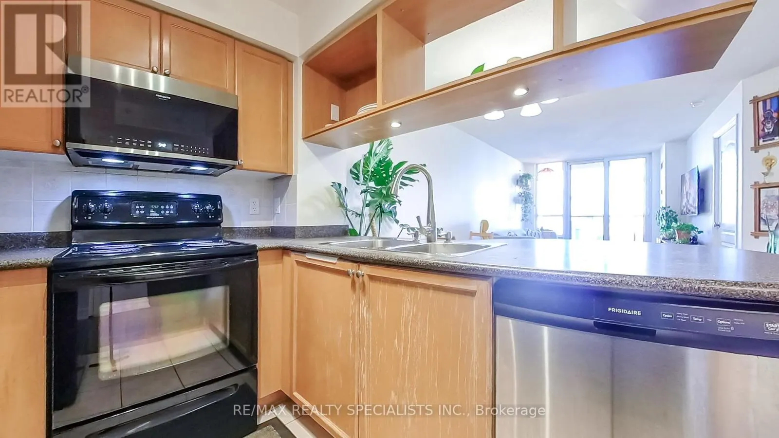 2510 - 4090 LIVING ARTS DRIVE