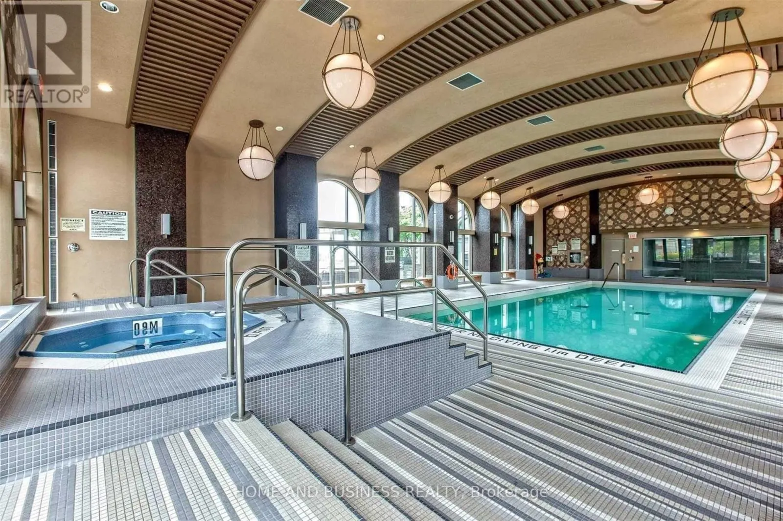 107 - 383 PRINCE OF WALES DRIVE