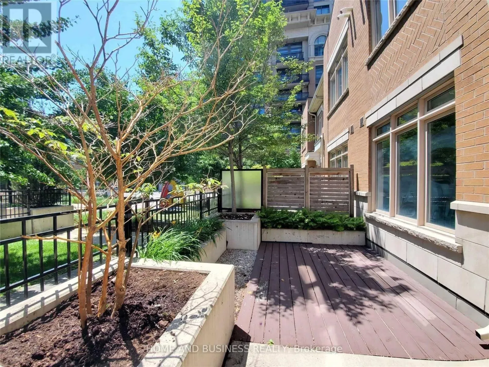 107 - 383 PRINCE OF WALES DRIVE