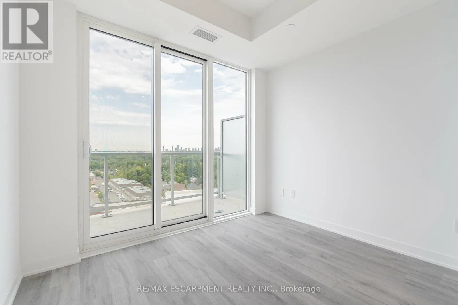 1411 - 220 MISSINNIHE WAY