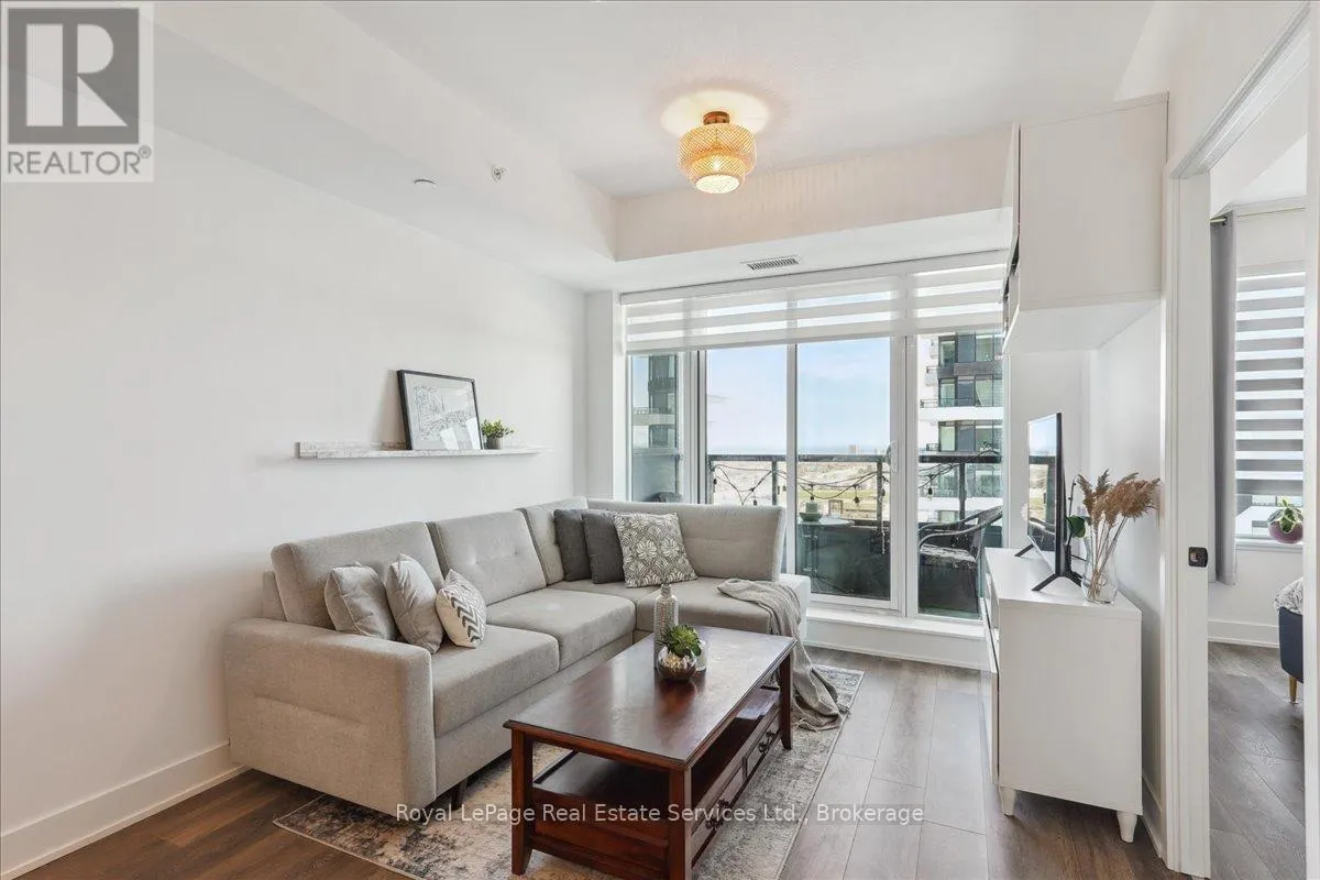 1112 - 2489 TAUNTON ROAD, #1112