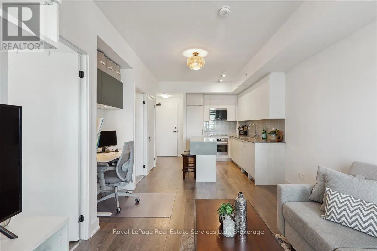1112 - 2489 TAUNTON ROAD, #1112