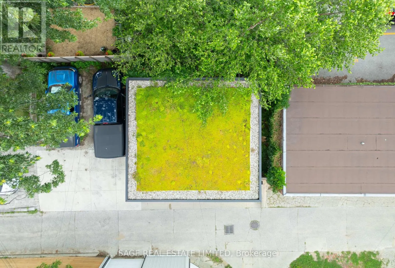 322 SORAUREN AVENUE