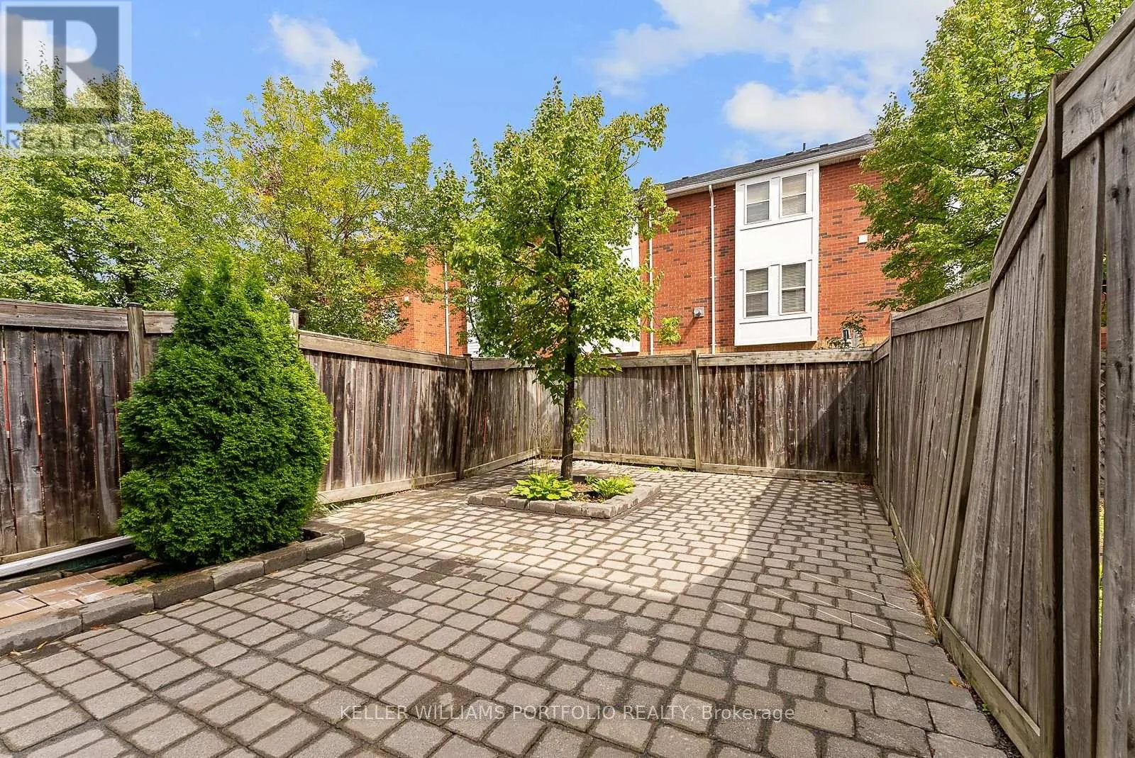 21 - 6860 MEADOWVALE TOWN CENTRE CIRCLE