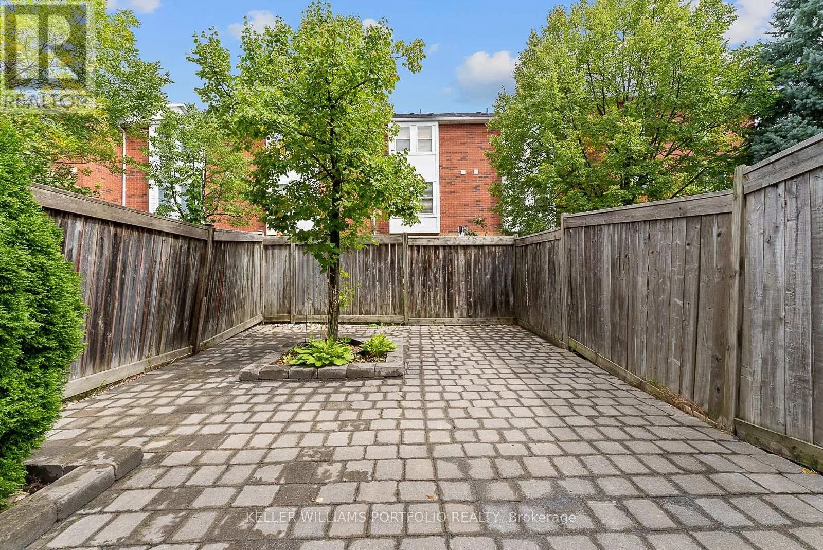 21 - 6860 MEADOWVALE TOWN CENTRE CIRCLE
