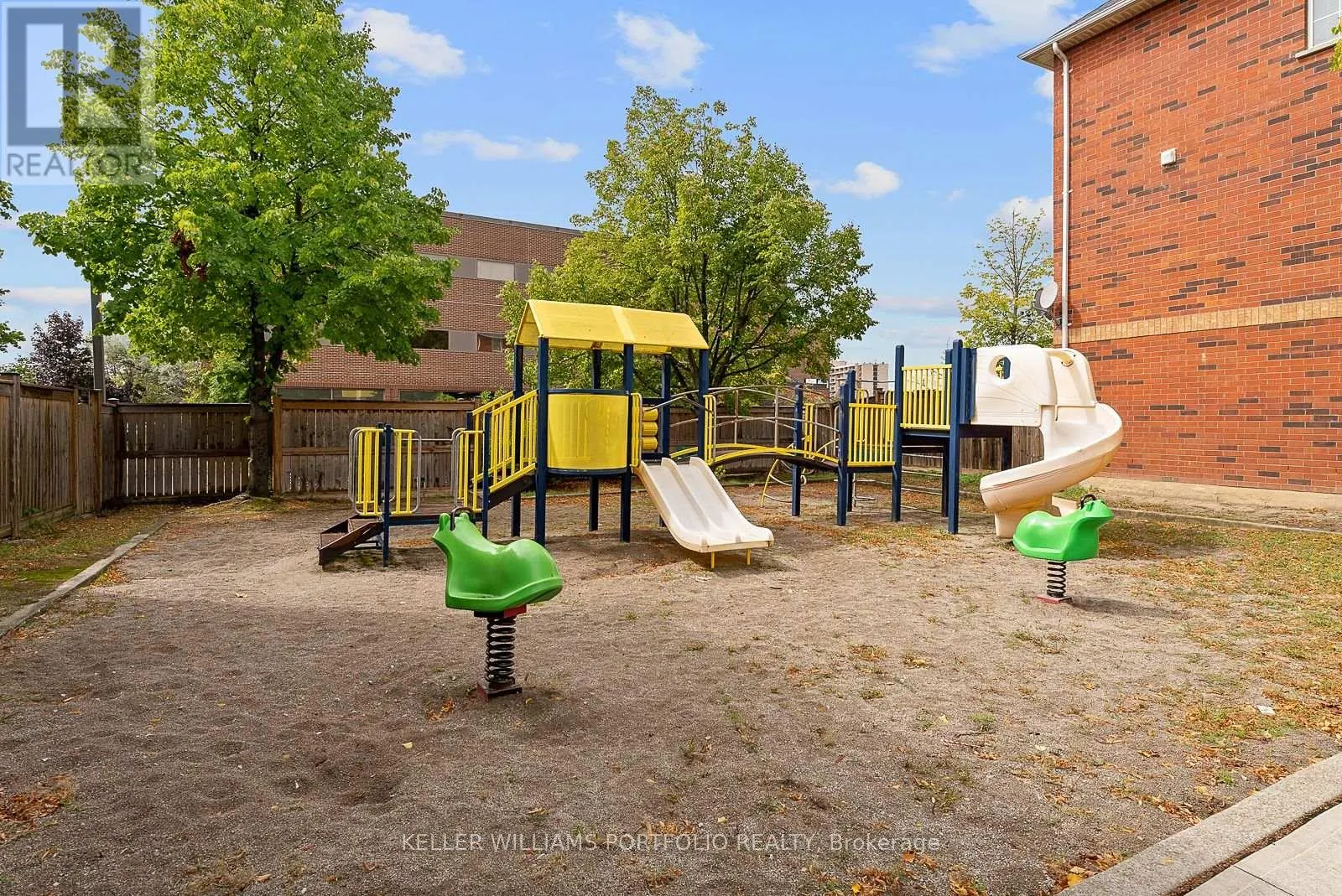 21 - 6860 MEADOWVALE TOWN CENTRE CIRCLE