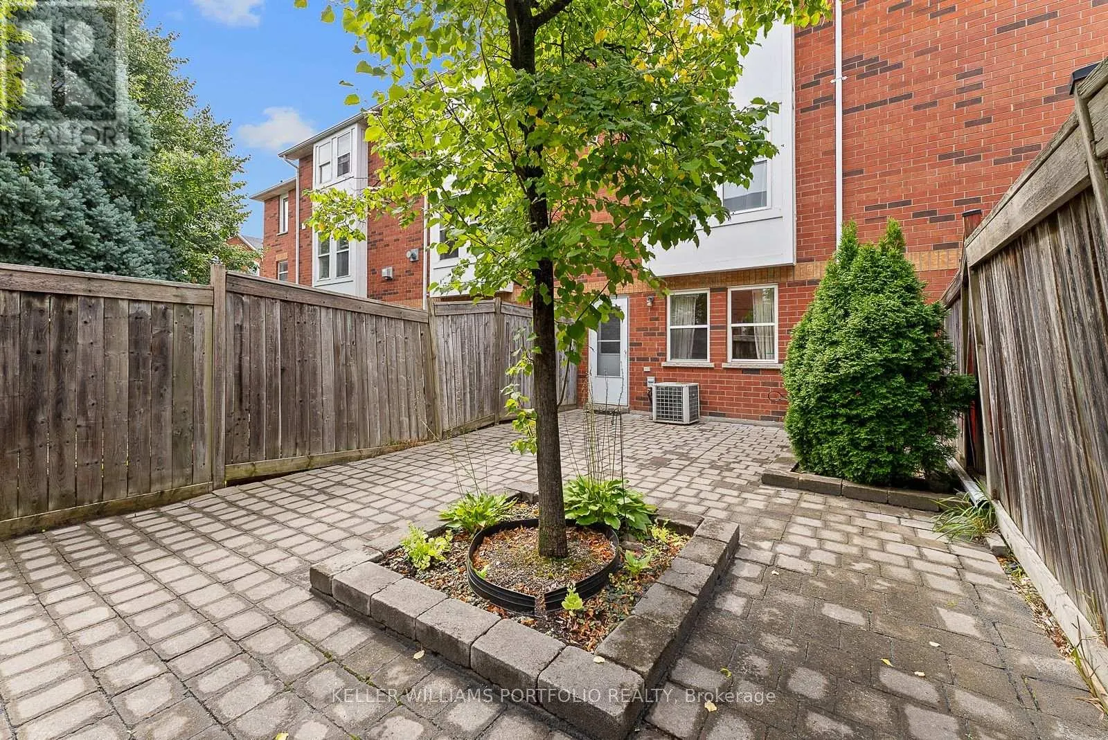 21 - 6860 MEADOWVALE TOWN CENTRE CIRCLE