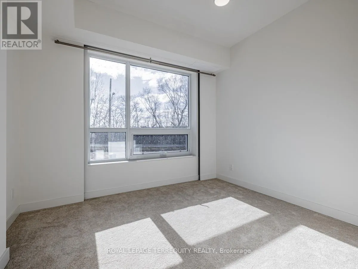 101 - 10 WILBY CRESCENT