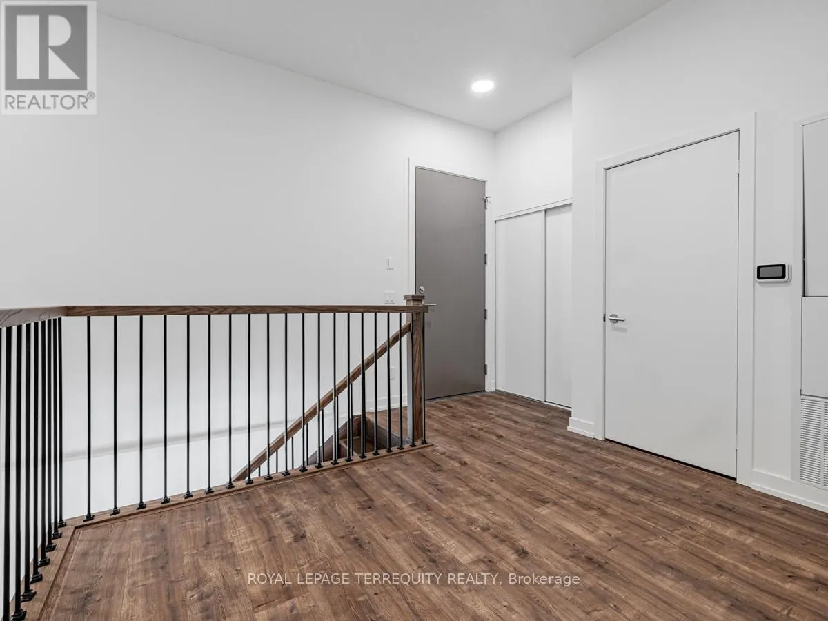 101 - 10 WILBY CRESCENT