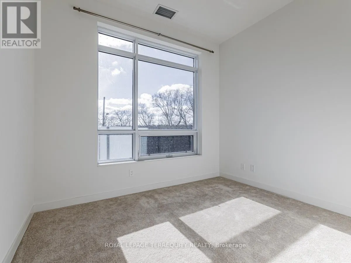 101 - 10 WILBY CRESCENT