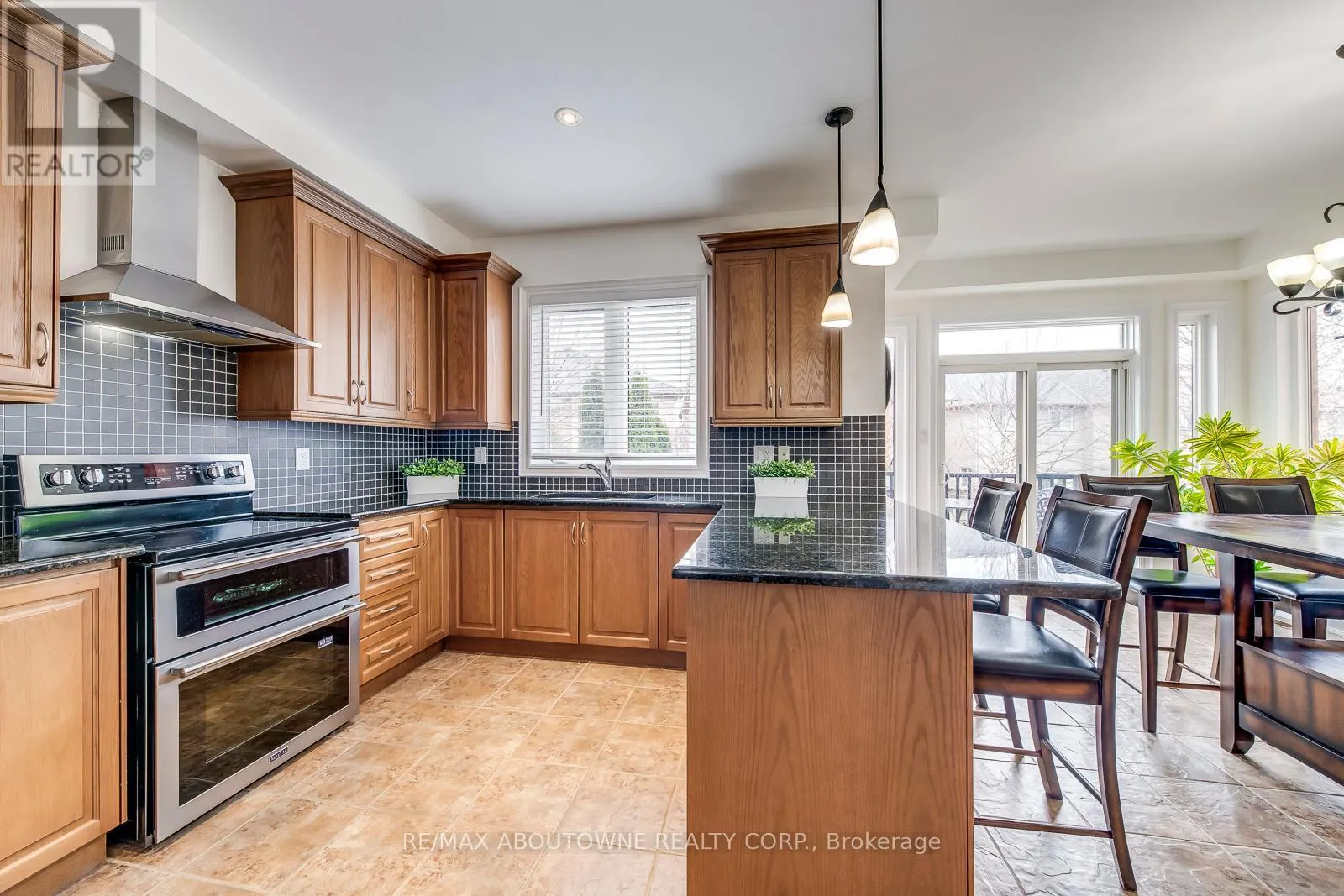 2218 HATFIELD DRIVE