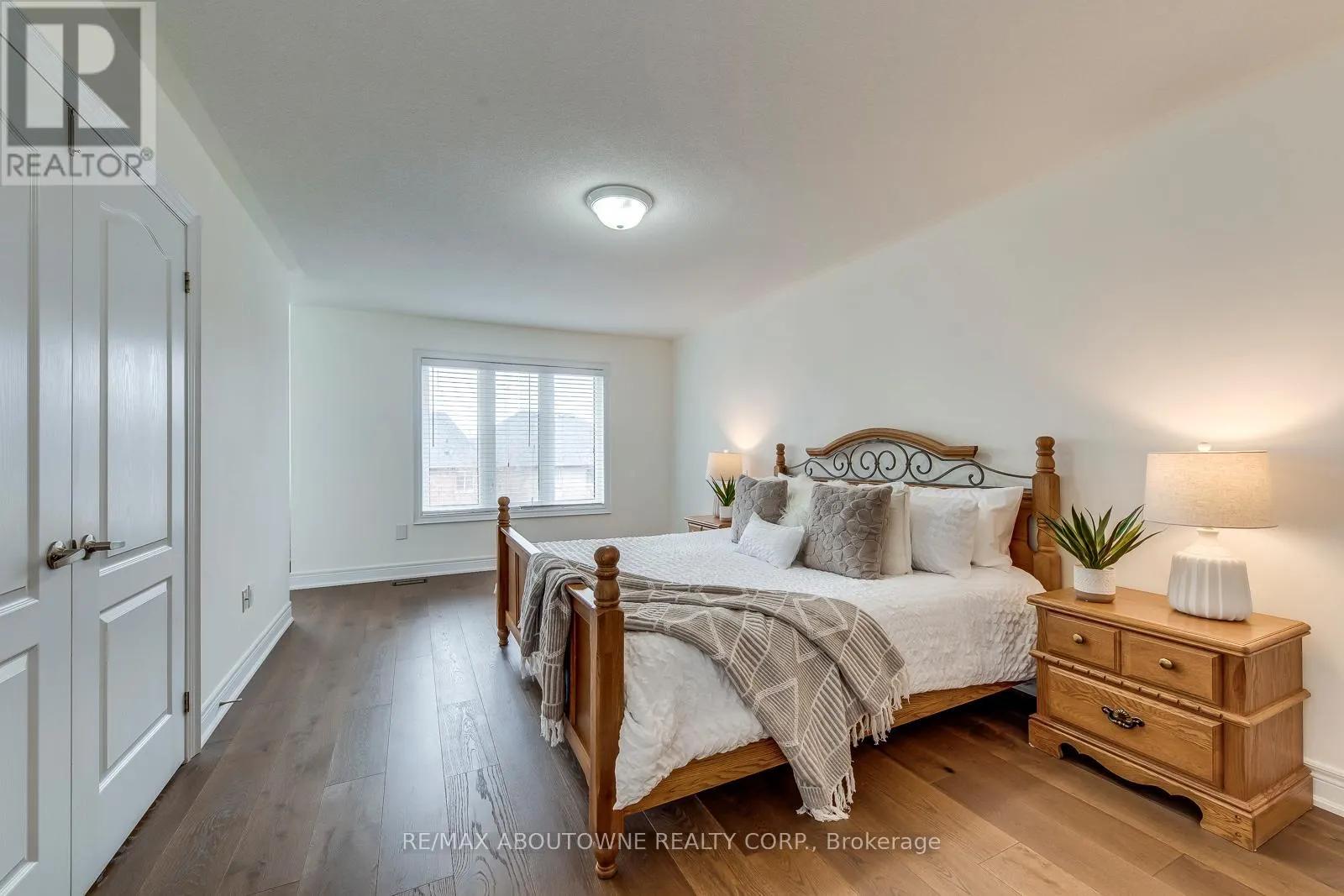 2218 HATFIELD DRIVE