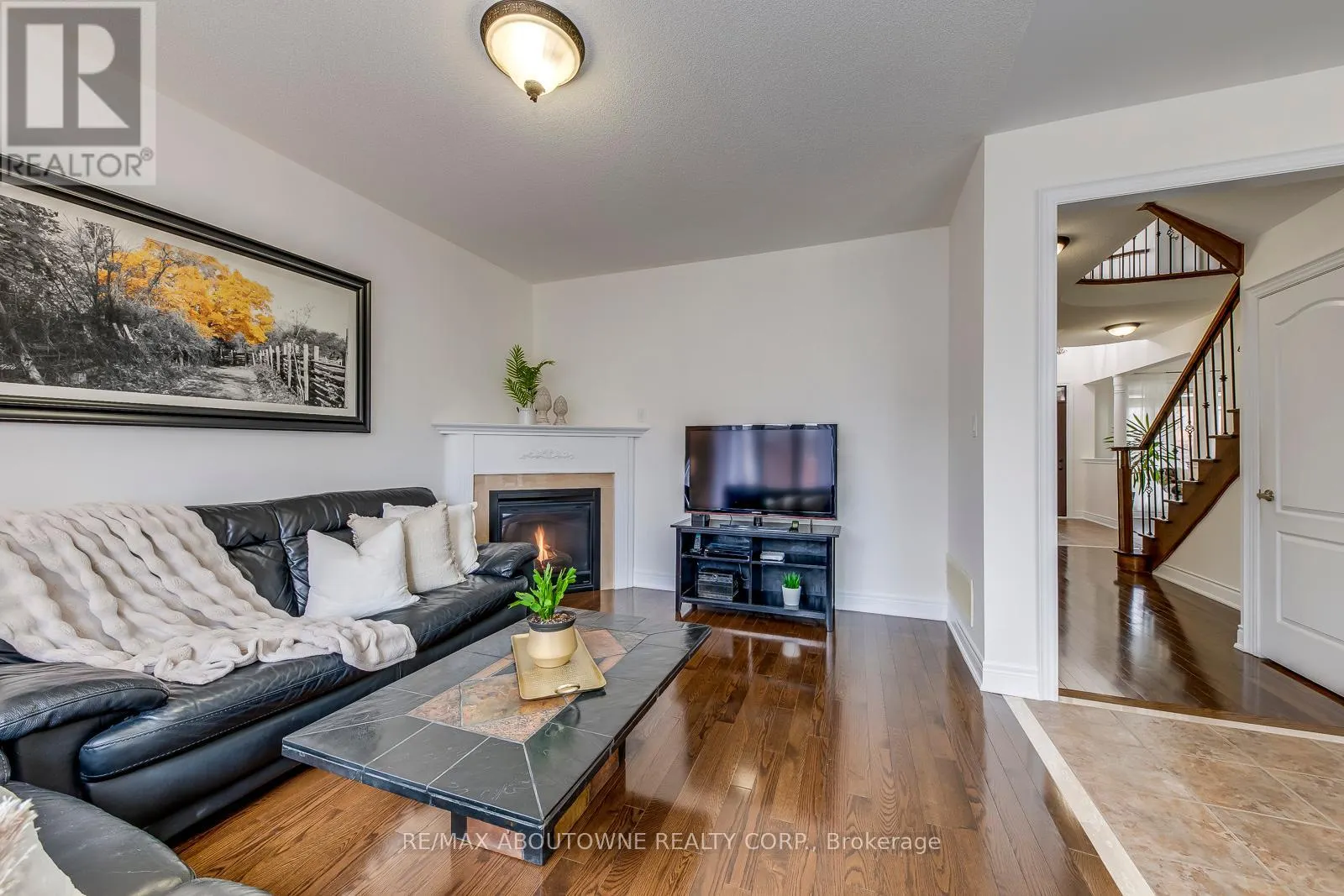 2218 HATFIELD DRIVE