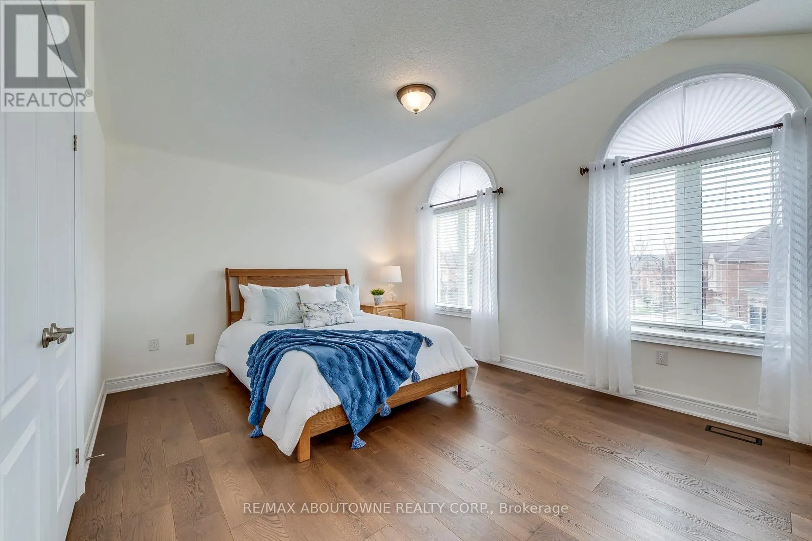 2218 HATFIELD DRIVE