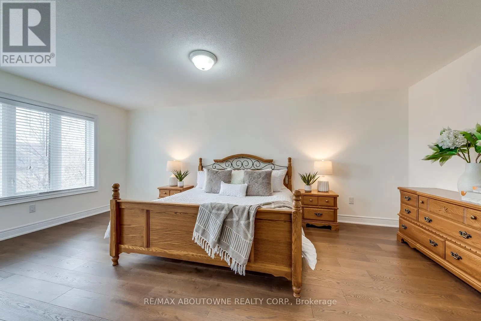 2218 HATFIELD DRIVE