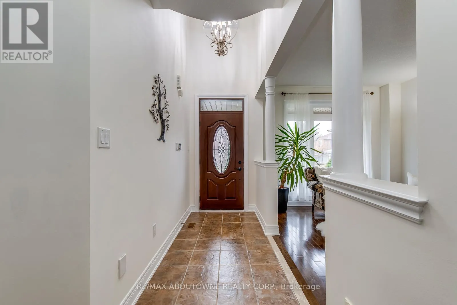 2218 HATFIELD DRIVE