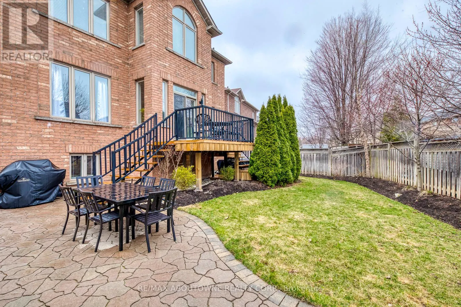 2218 HATFIELD DRIVE