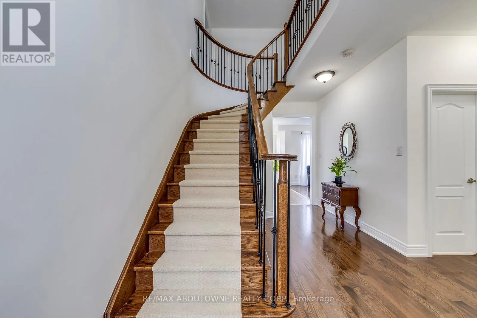 2218 HATFIELD DRIVE