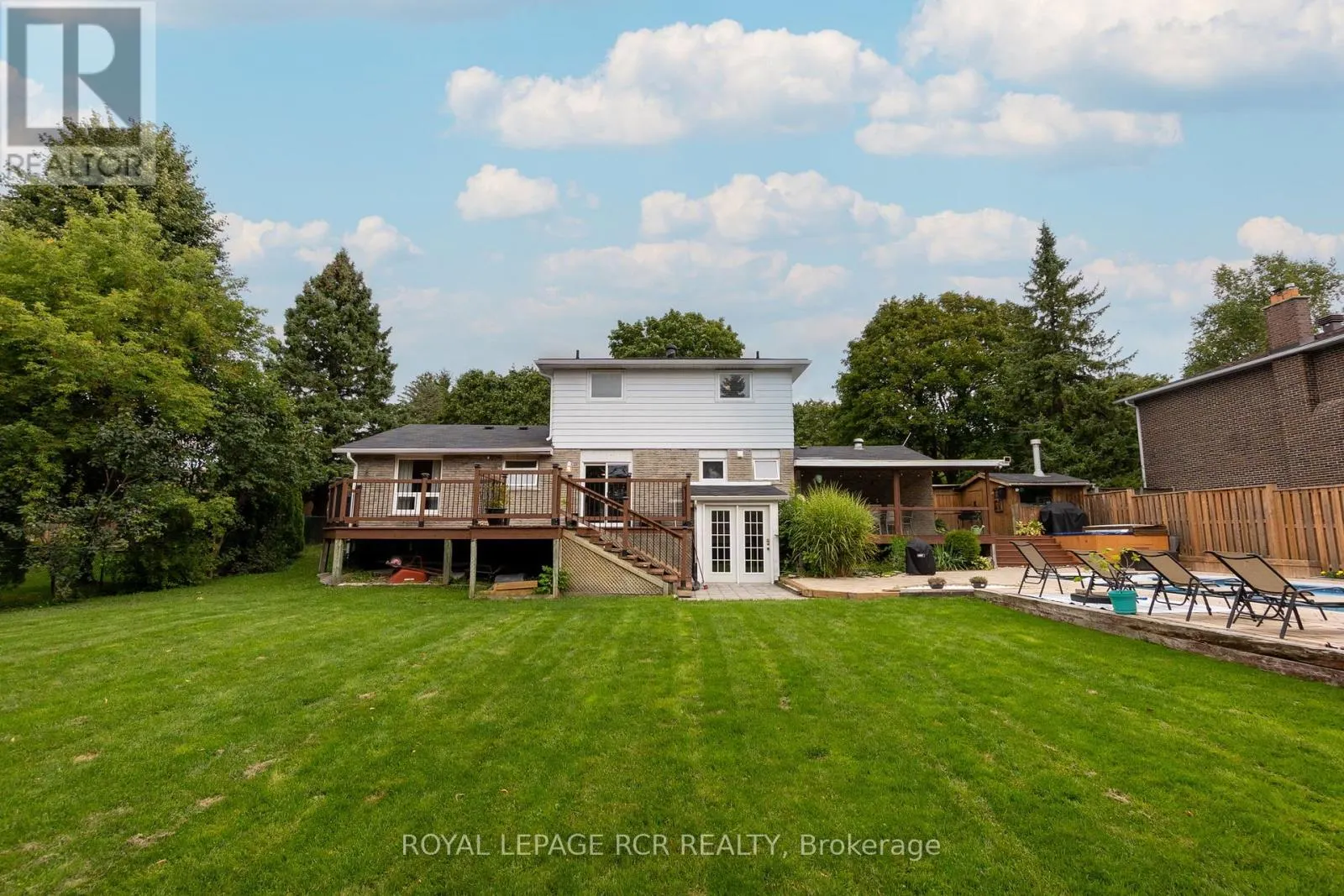 45 WESTVIEW CRESCENT