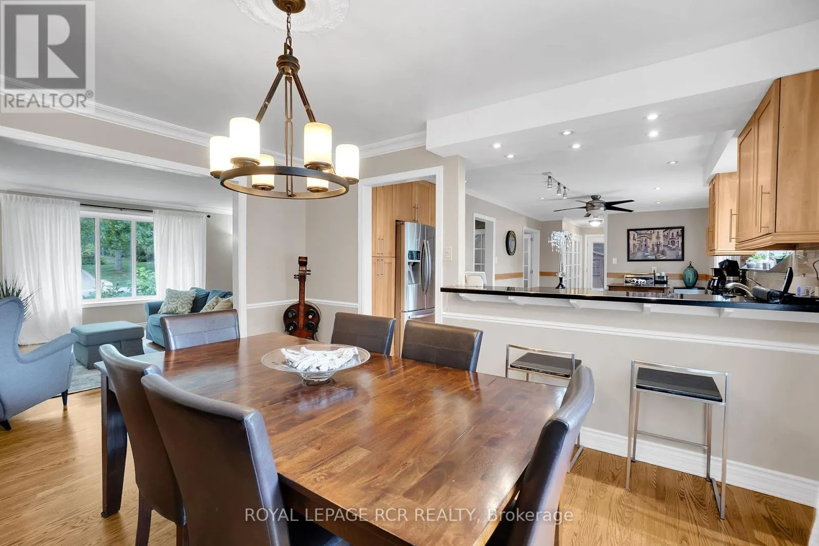45 WESTVIEW CRESCENT