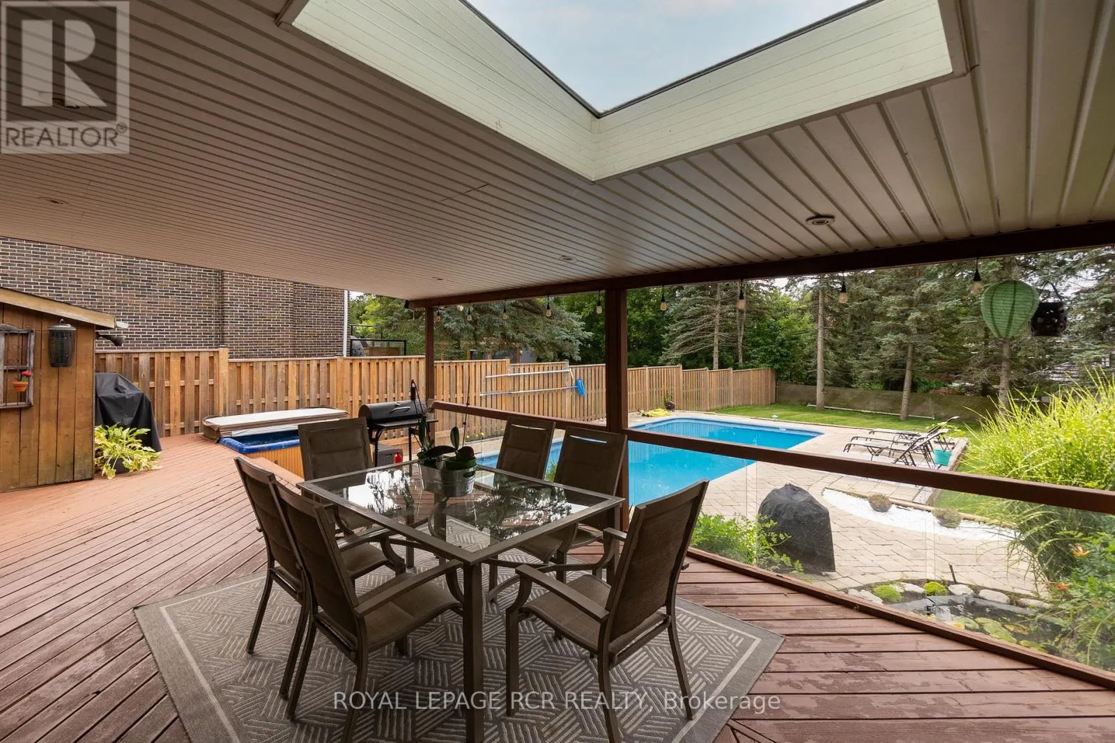 45 WESTVIEW CRESCENT