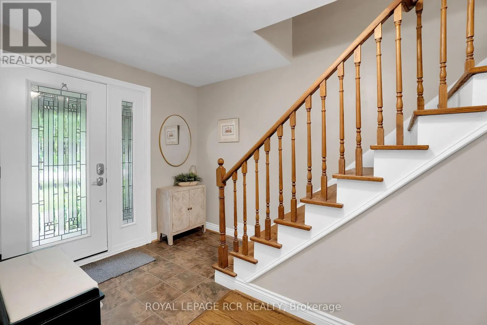 45 WESTVIEW CRESCENT