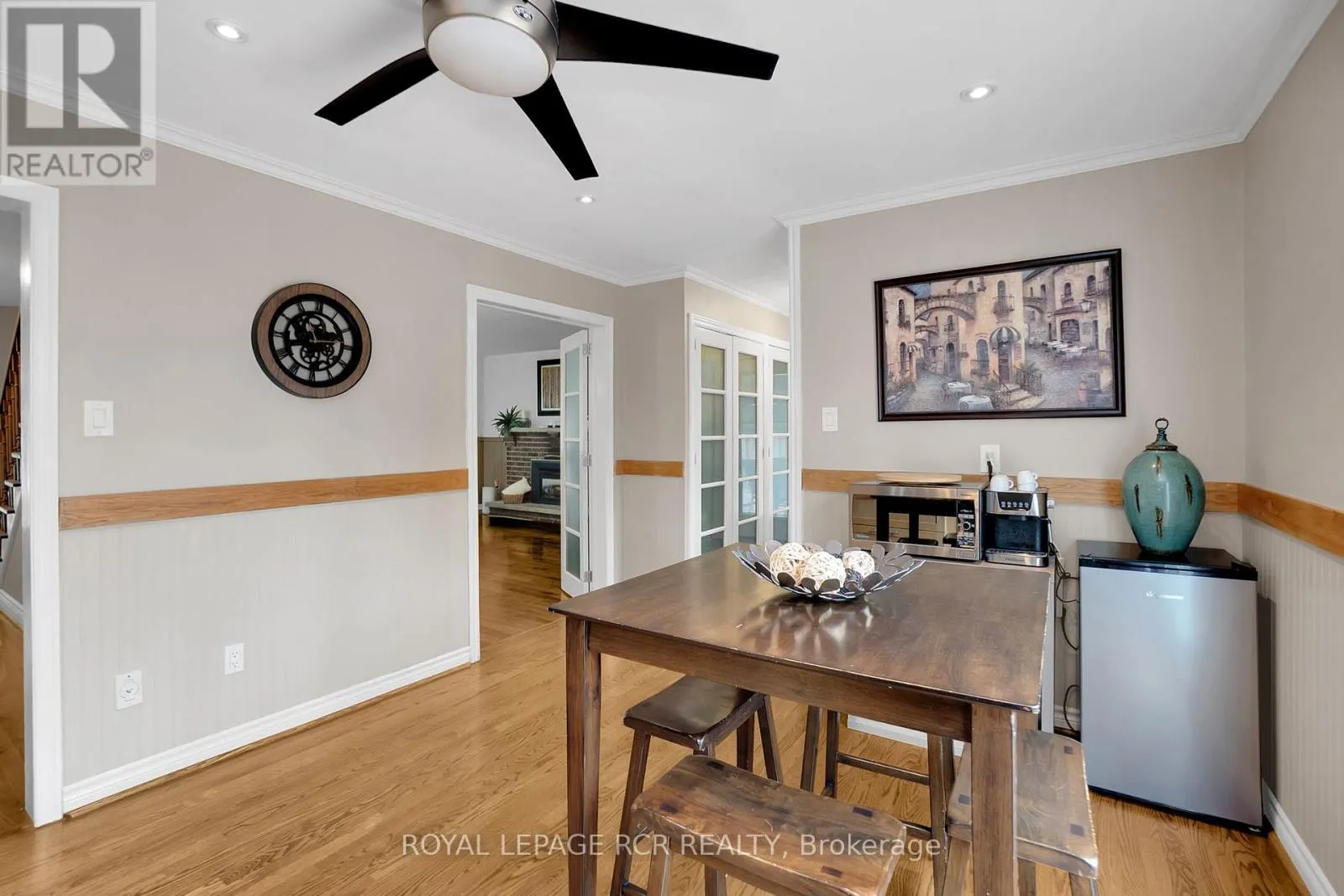 45 WESTVIEW CRESCENT