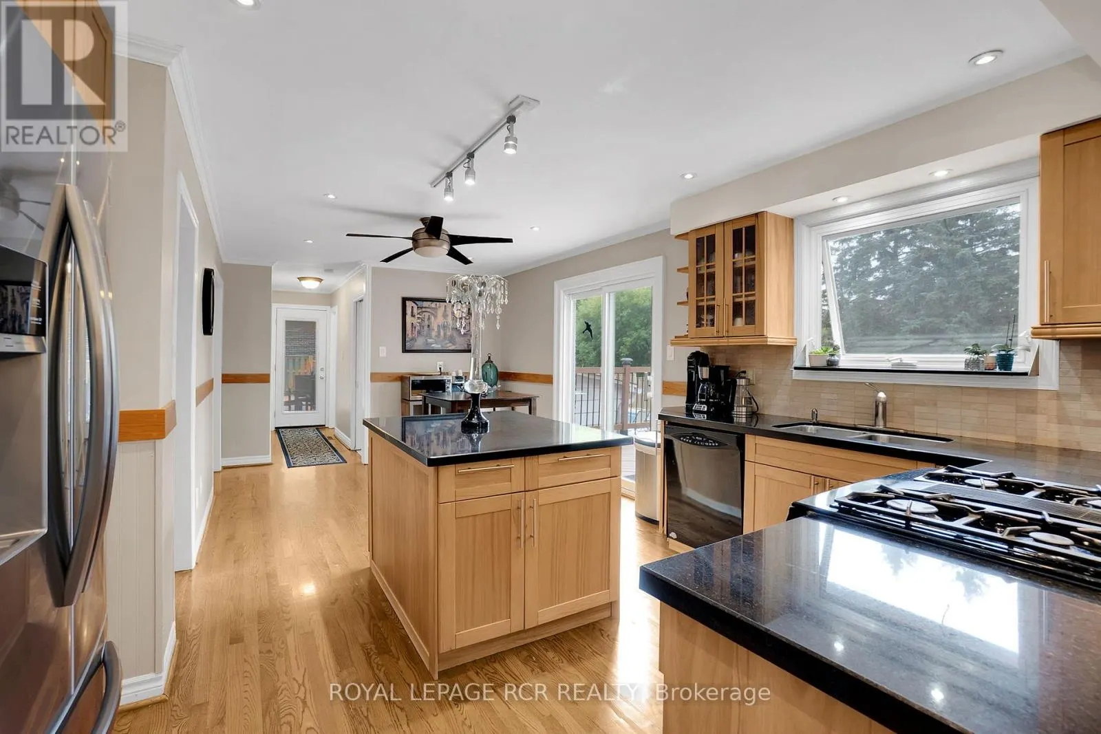 45 WESTVIEW CRESCENT