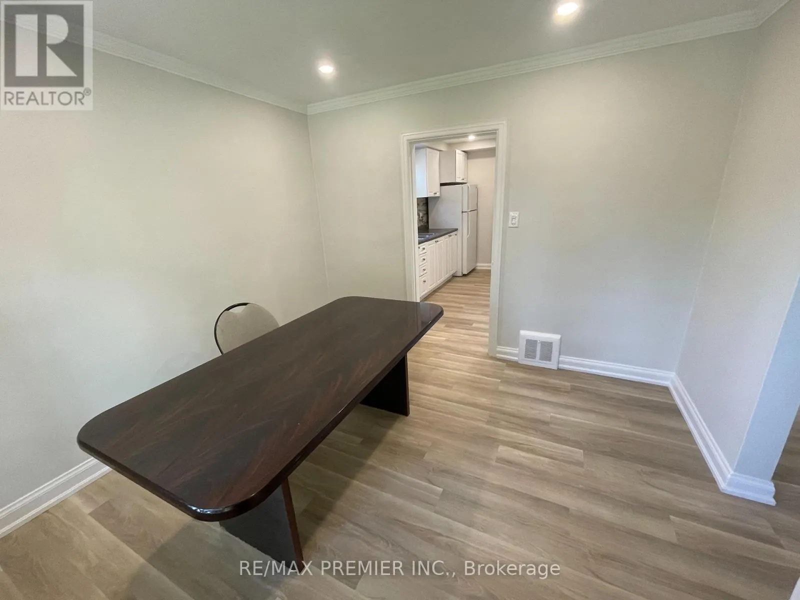 49 LOVILLA BOULEVARD