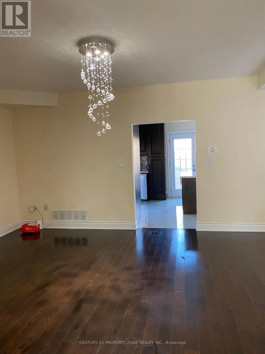 515 LUMBERTON CRESCENT