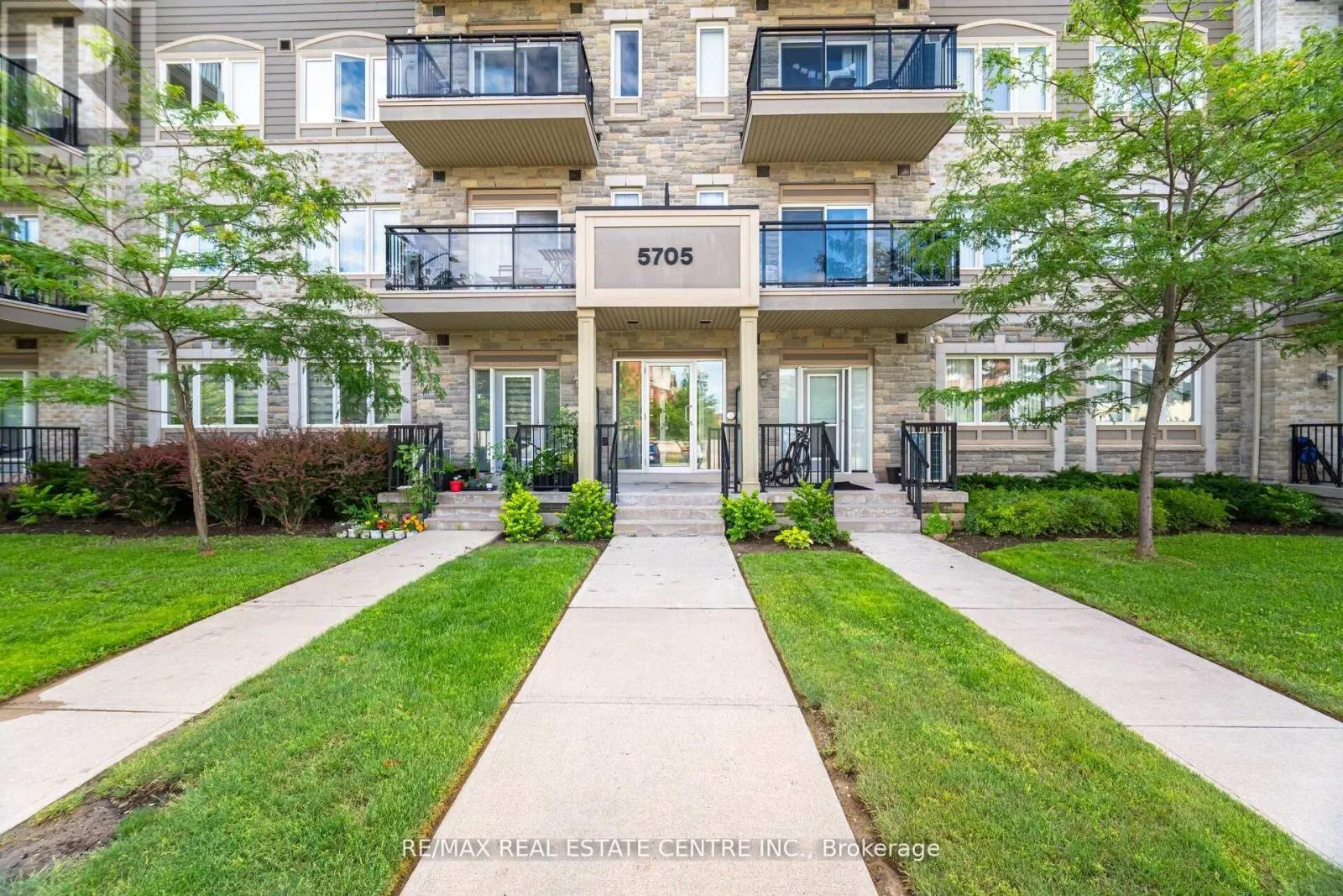 305 - 5705 LONG VALLEY ROAD