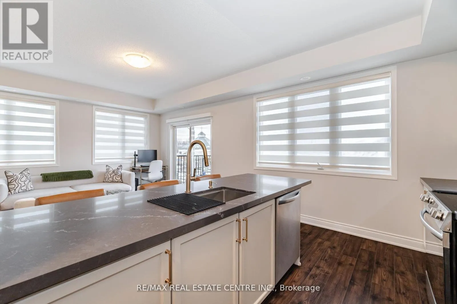 305 - 5705 LONG VALLEY ROAD
