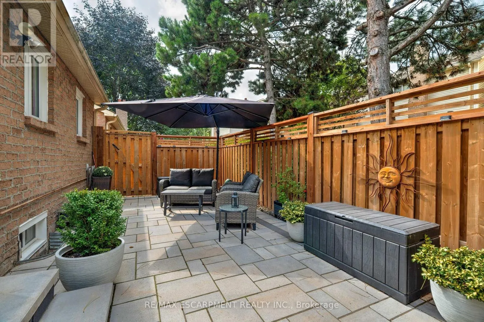 57 - 5255 LAKESHORE ROAD