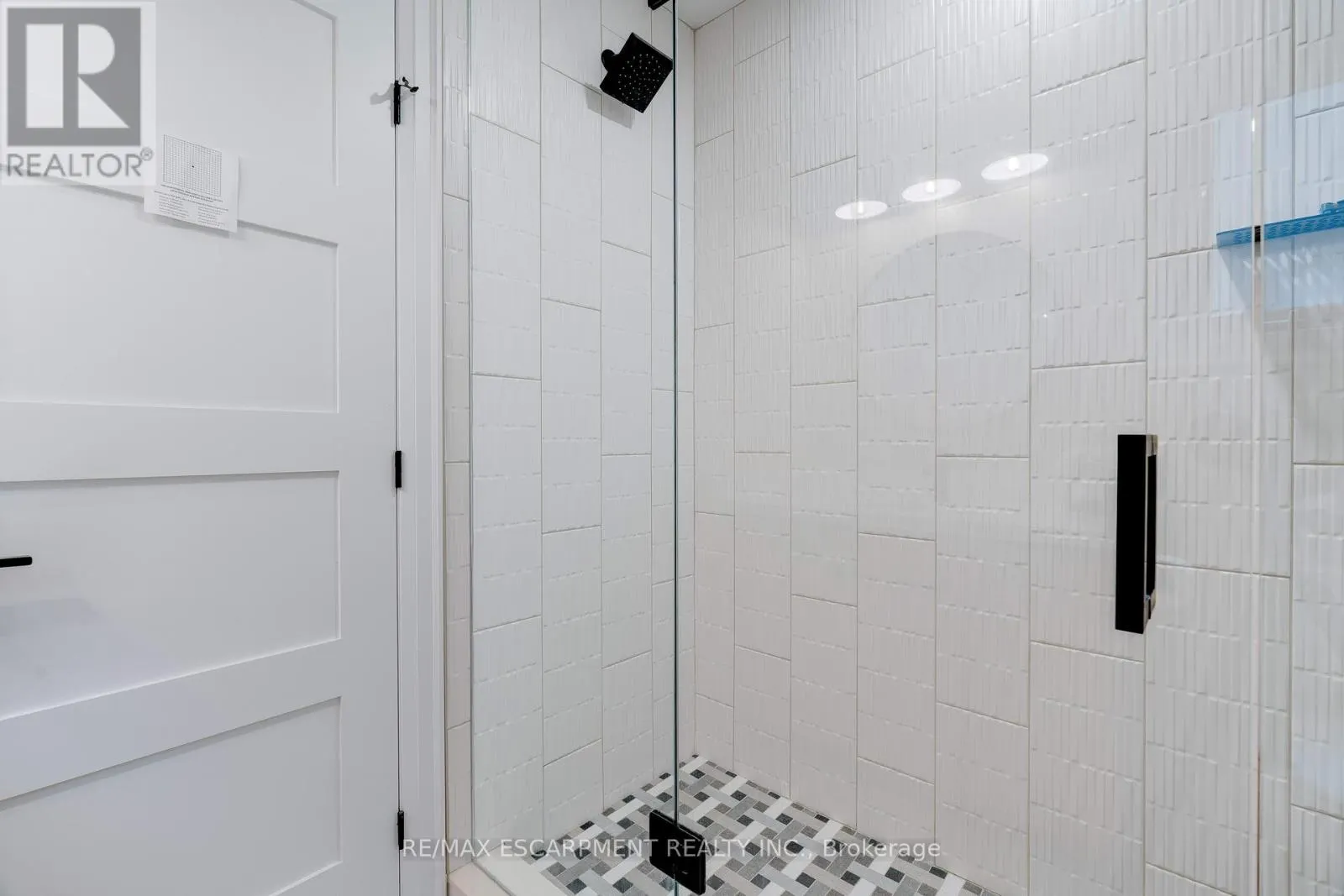 57 - 5255 LAKESHORE ROAD