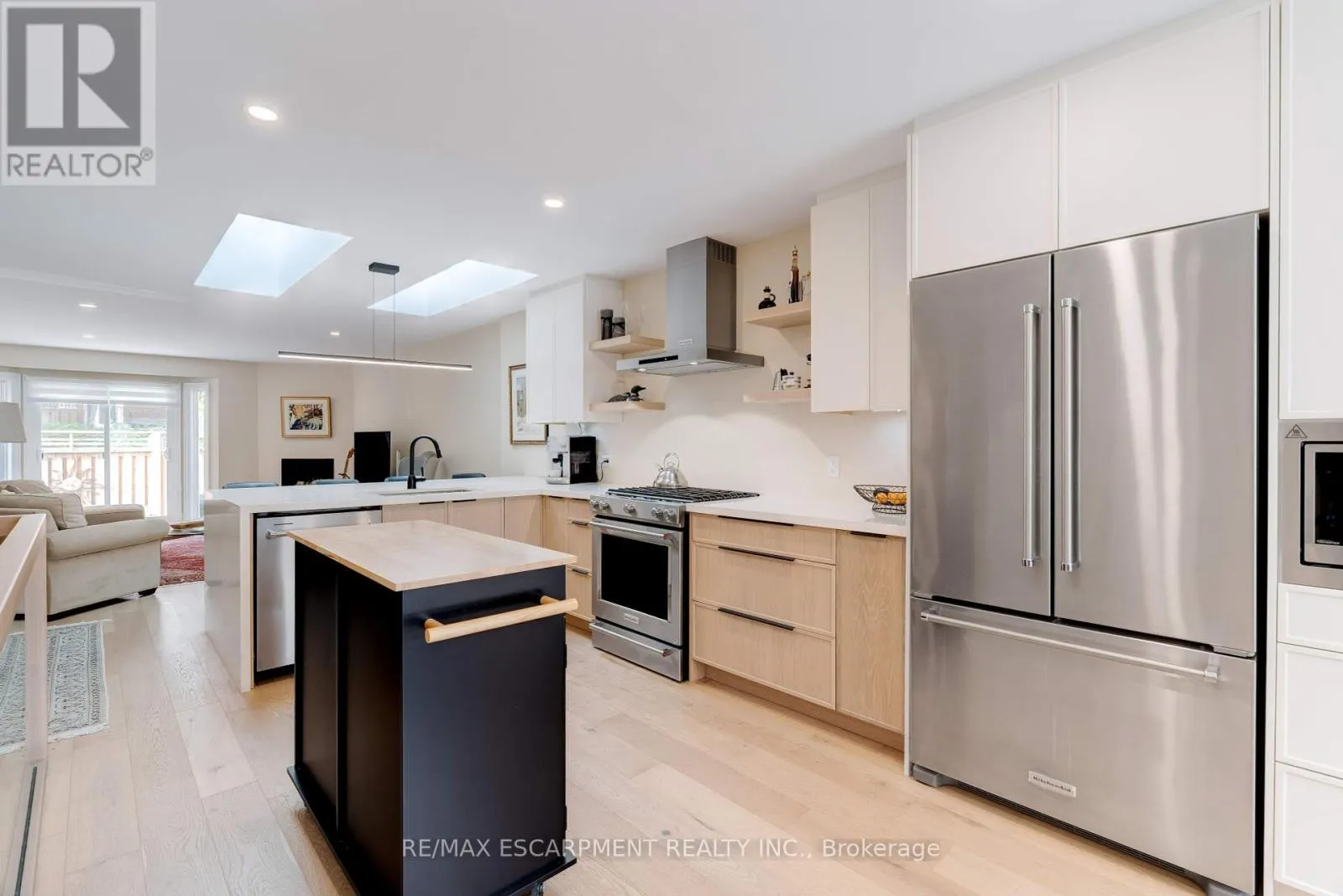 57 - 5255 LAKESHORE ROAD