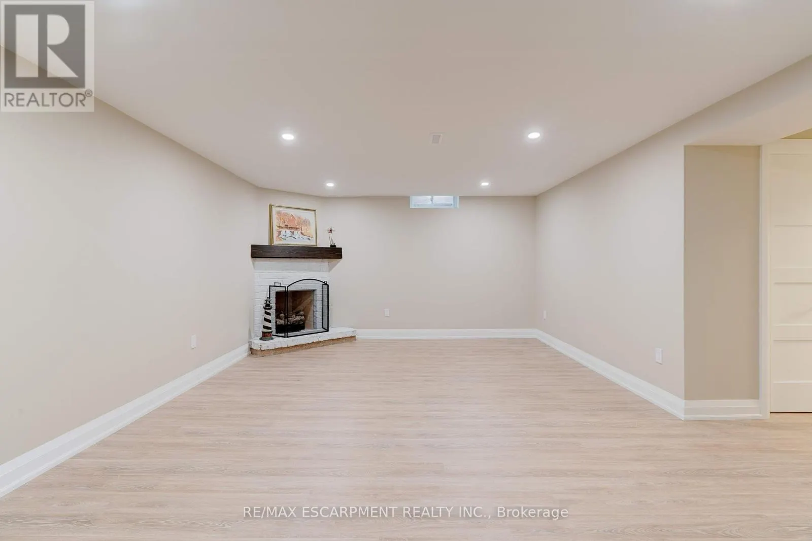 57 - 5255 LAKESHORE ROAD
