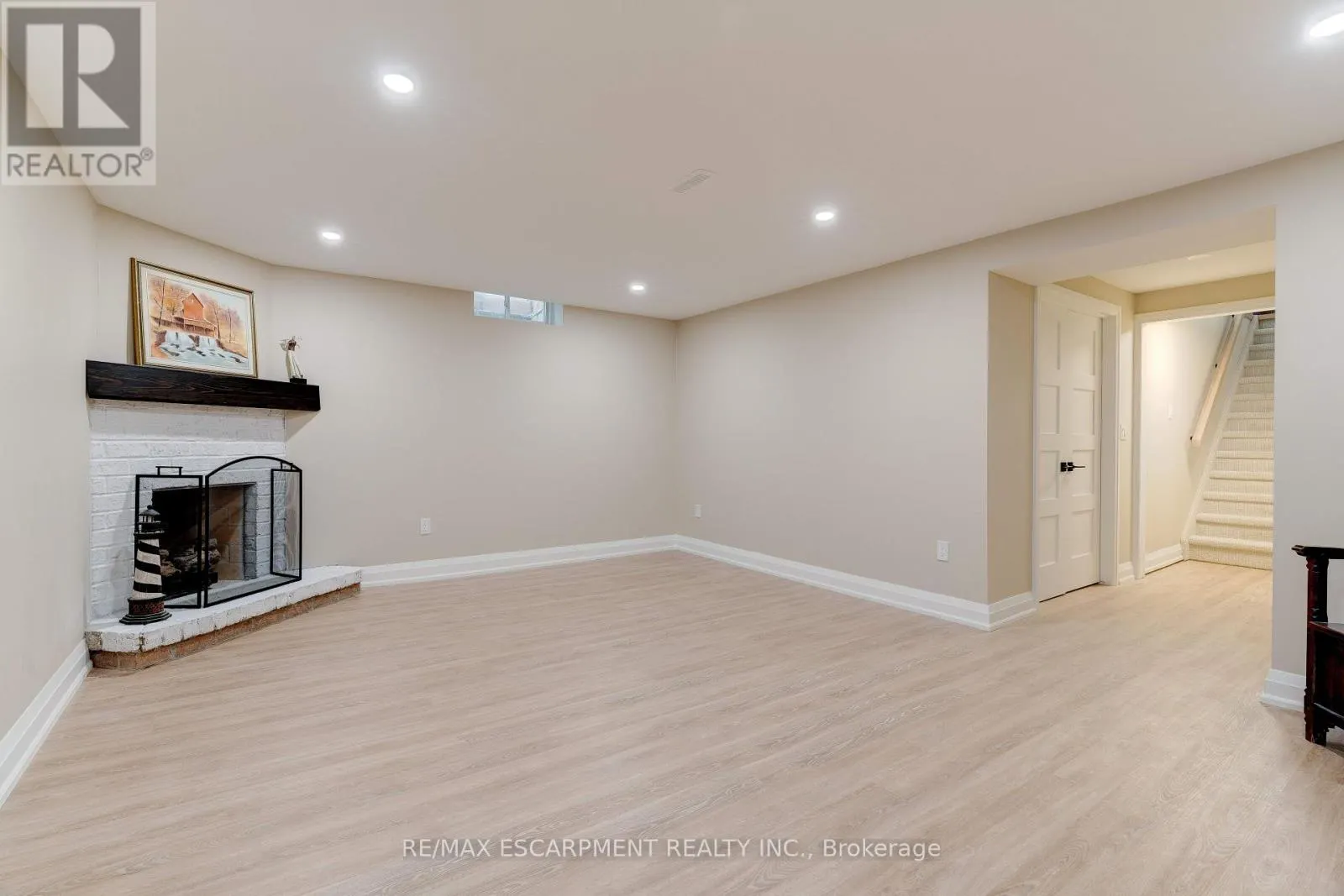 57 - 5255 LAKESHORE ROAD