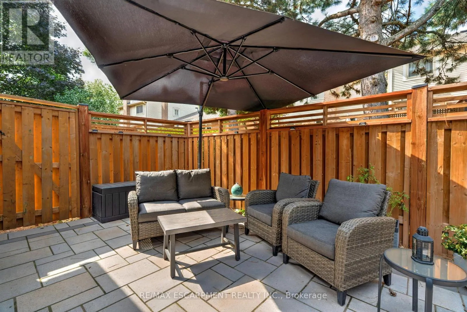57 - 5255 LAKESHORE ROAD